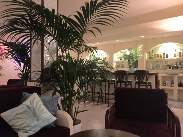 Neugestaltung Hotelbar FullSizeRender-2