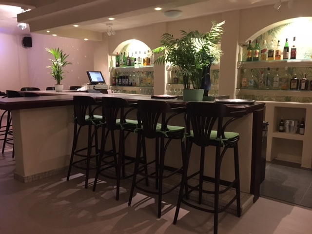 Tresen in Hotelbar